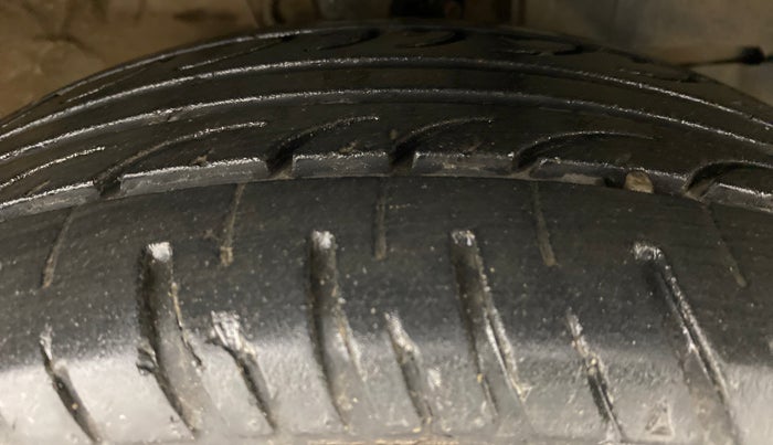 2014 Honda City V MT DIESEL, Diesel, Manual, 96,314 km, Right Front Tyre Tread