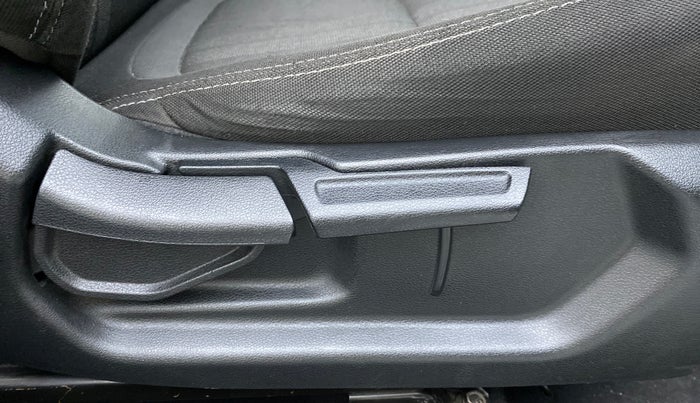 2020 Hyundai VENUE SX 1.0 GDI IMT, Petrol, Manual, 26,667 km, Driver Side Adjustment Panel