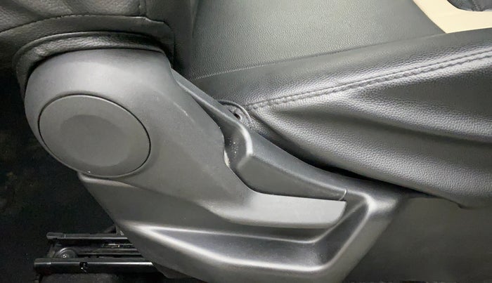 2023 Maruti New Wagon-R LXI 1.0, Petrol, Manual, 2,428 km, Driver Side Adjustment Panel