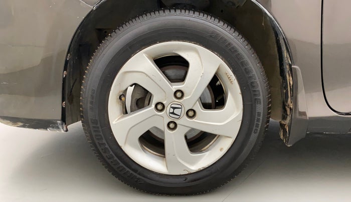2016 Honda City 1.5L I-VTEC V MT, Petrol, Manual, 1,11,638 km, Left Front Wheel