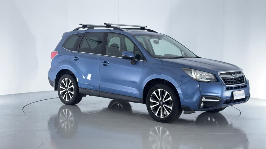 2018 Subaru Forester 2.5i-s, Automatic, 77243 km, Right Front Diagonal (45- Degree) View