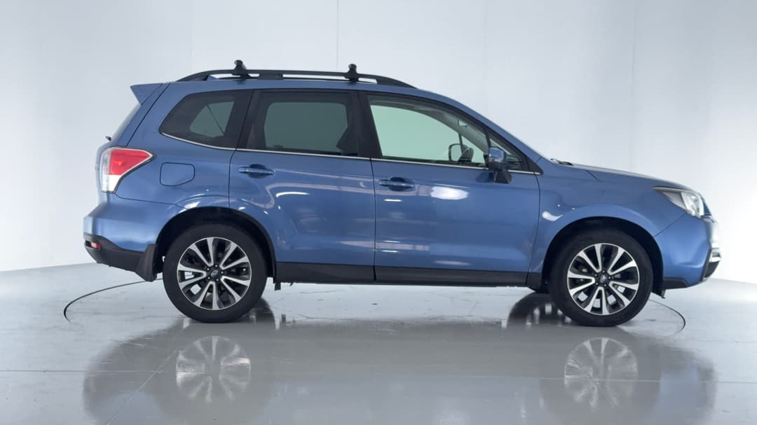 2018 Subaru Forester 2.5i-s, Automatic, 77243 km, Right Side View