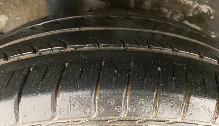 2016 Honda City SV MT PETROL, Petrol, Manual, 67,698 km, Right Rear Tyre Tread