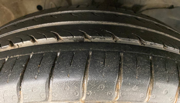 2016 Honda City SV MT PETROL, Petrol, Manual, 67,698 km, Right Front Tyre Tread