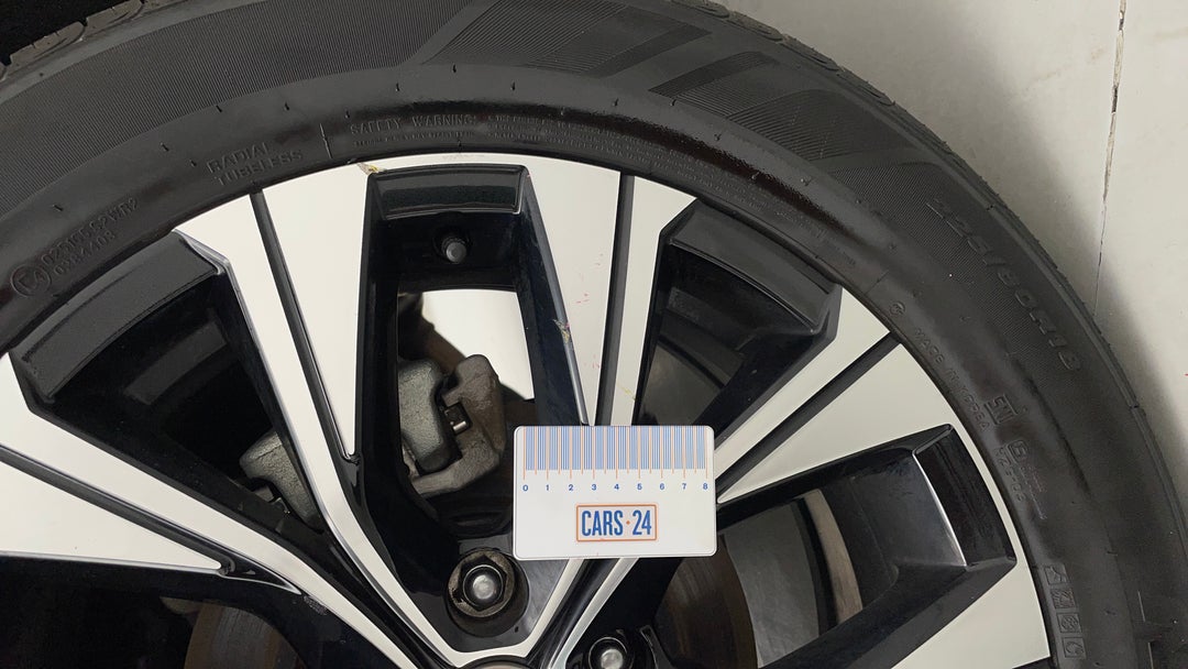 Wheels Rim Rear LHS Gutter Rash