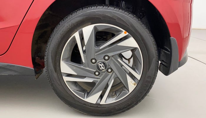2022 Hyundai NEW I20 ASTA (O) 1.5 CRDI MT, Diesel, Manual, 22,805 km, Left Rear Wheel