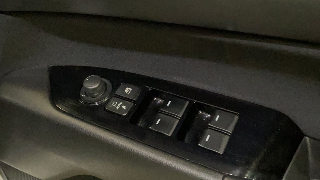 Drivers Side Door Panel Controls