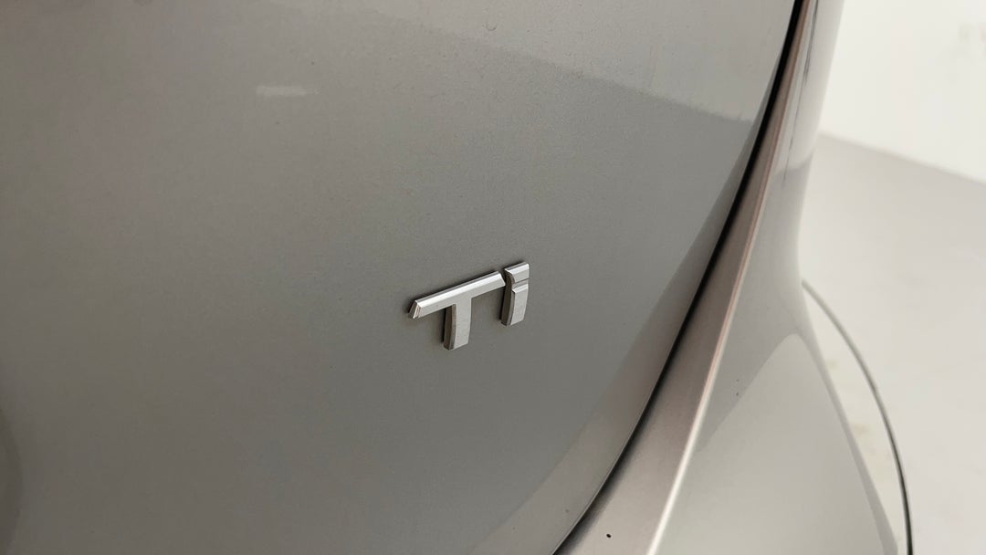 Badge (Boot Right Side)