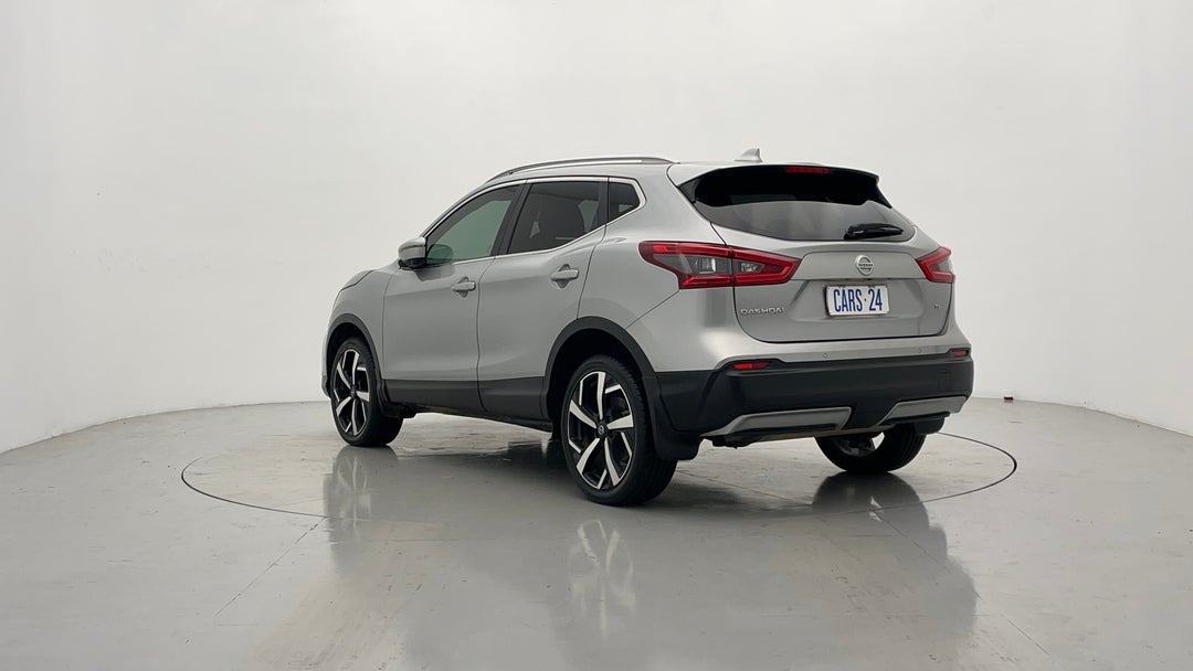 Left Back Diagonal (45- Degree) View