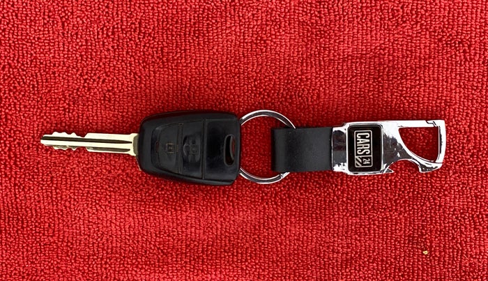 2015 Hyundai Grand i10 SPORTZ 1.2 KAPPA VTVT, Petrol, Manual, 47,387 km, Key Close Up