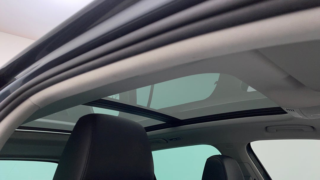 Interior Sunroof/Moonroof