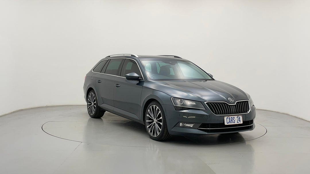 Right Front Diagonal (45- Degree) View