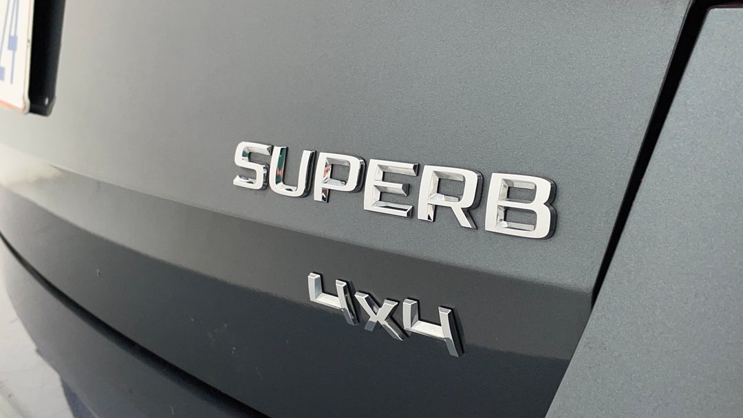 Badge (Boot Right Side)