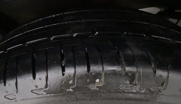 2019 Honda City ZX MT PETROL, Petrol, Manual, 10,806 km, Left Front Tyre Tread