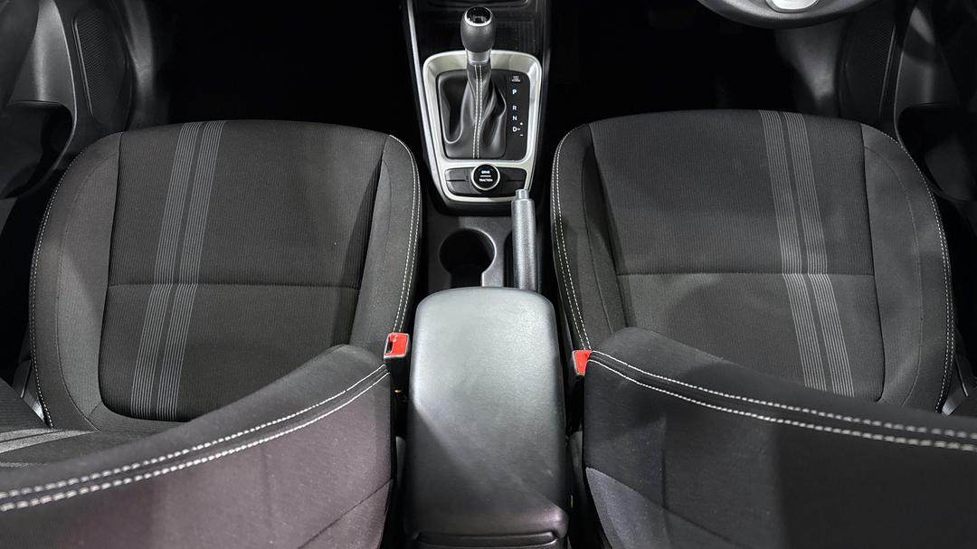 2025 Hyundai Venue Venue, Automatic, 26294 km, Center Console