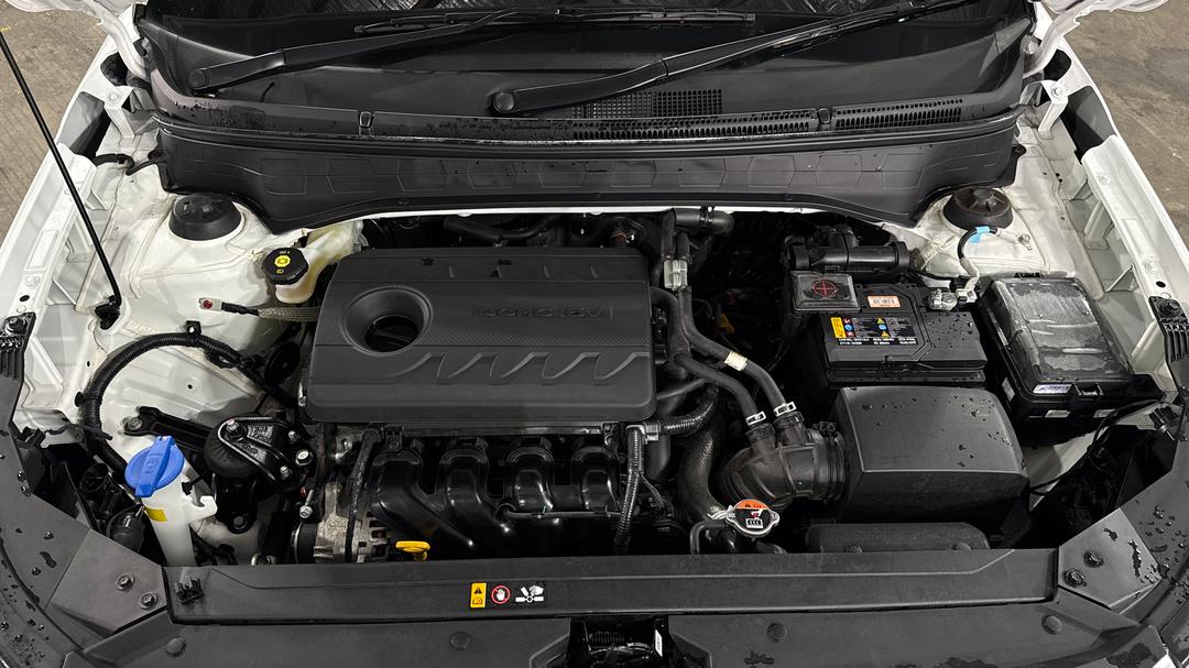 2025 Hyundai Venue Venue, Automatic, 26294 km, Open Bonnet (Engine)