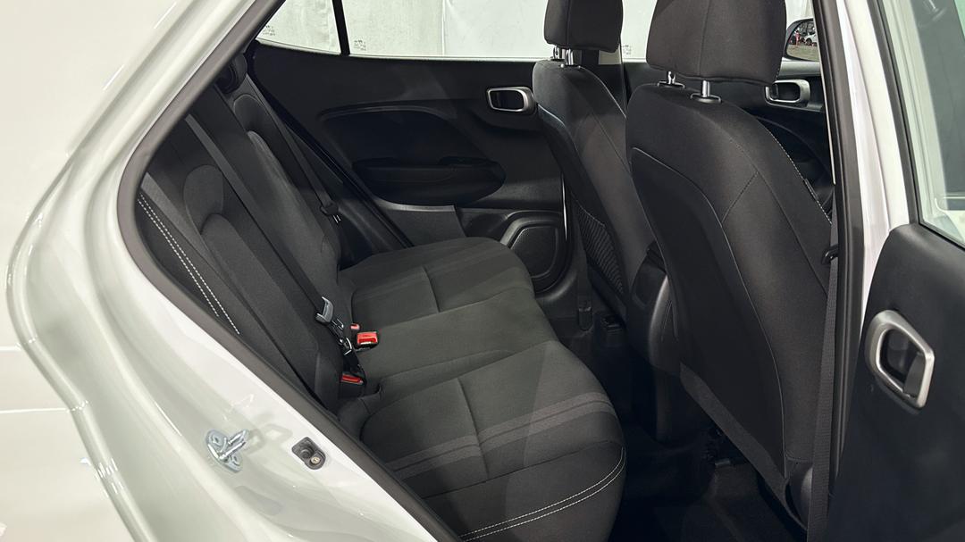2025 Hyundai Venue Venue, Automatic, 26294 km, Right Side Rear Door Cabin View