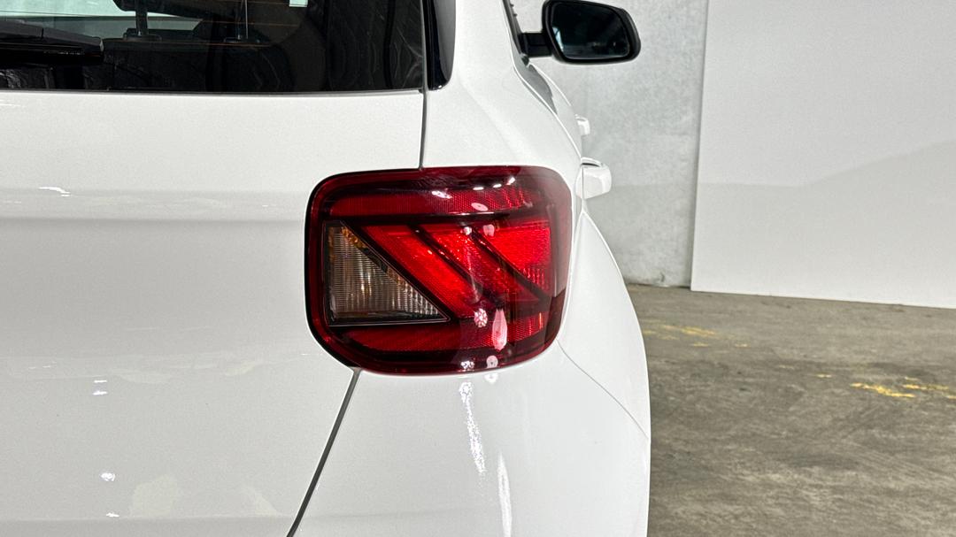 2025 Hyundai Venue Venue, Automatic, 26294 km, Badge (Boot Right Side)