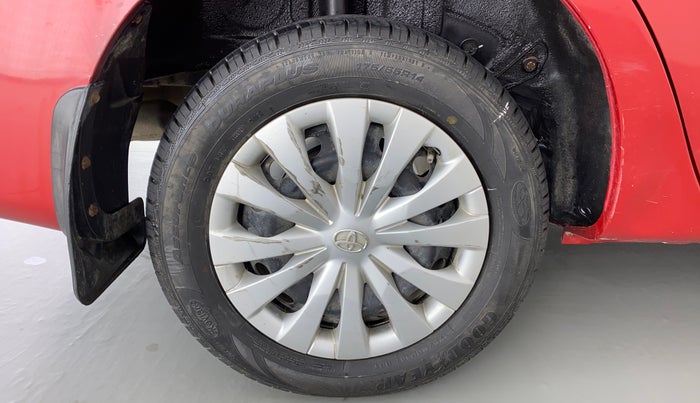 2012 Toyota Etios G, Petrol, Manual, 67,685 km, Right Rear Wheel