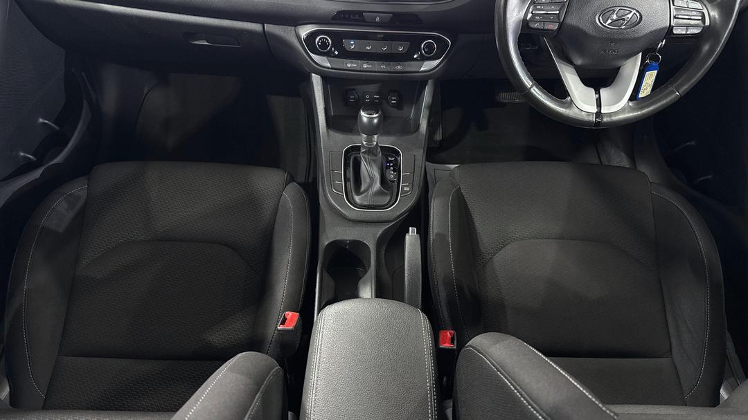 2020 Hyundai i30 Active, Automatic, 150087 km, Center Console