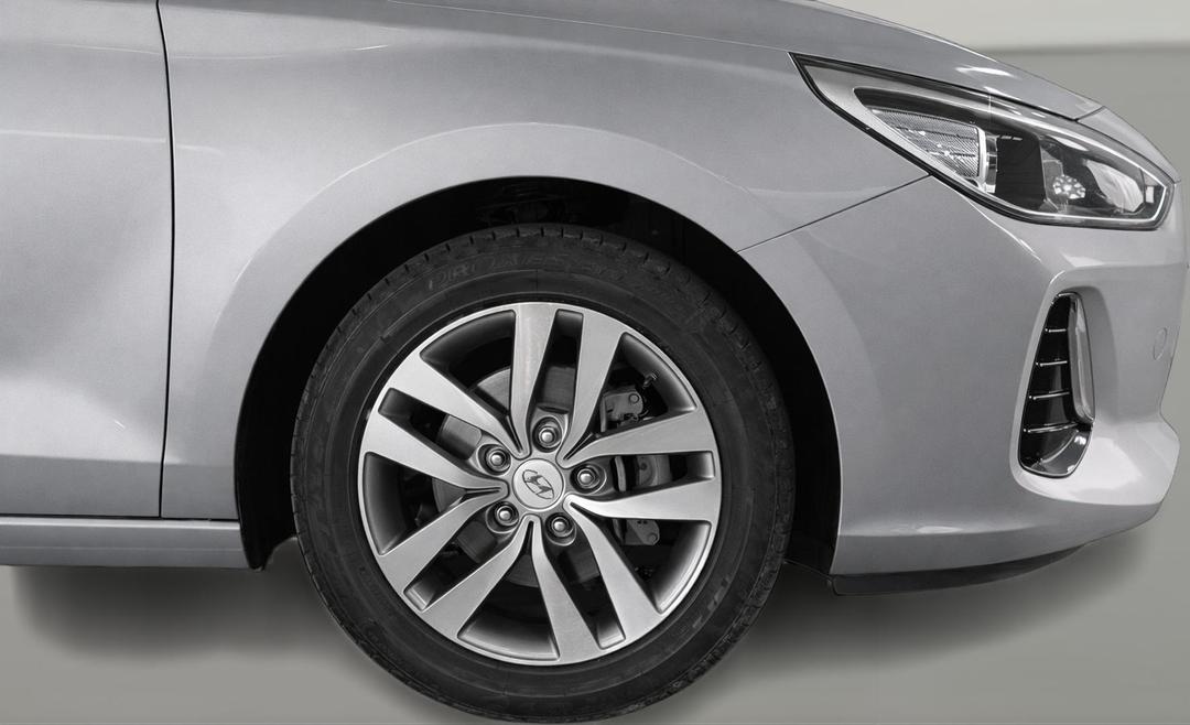 2020 Hyundai i30 Active, Automatic, 150087 km, Right Front Wheel