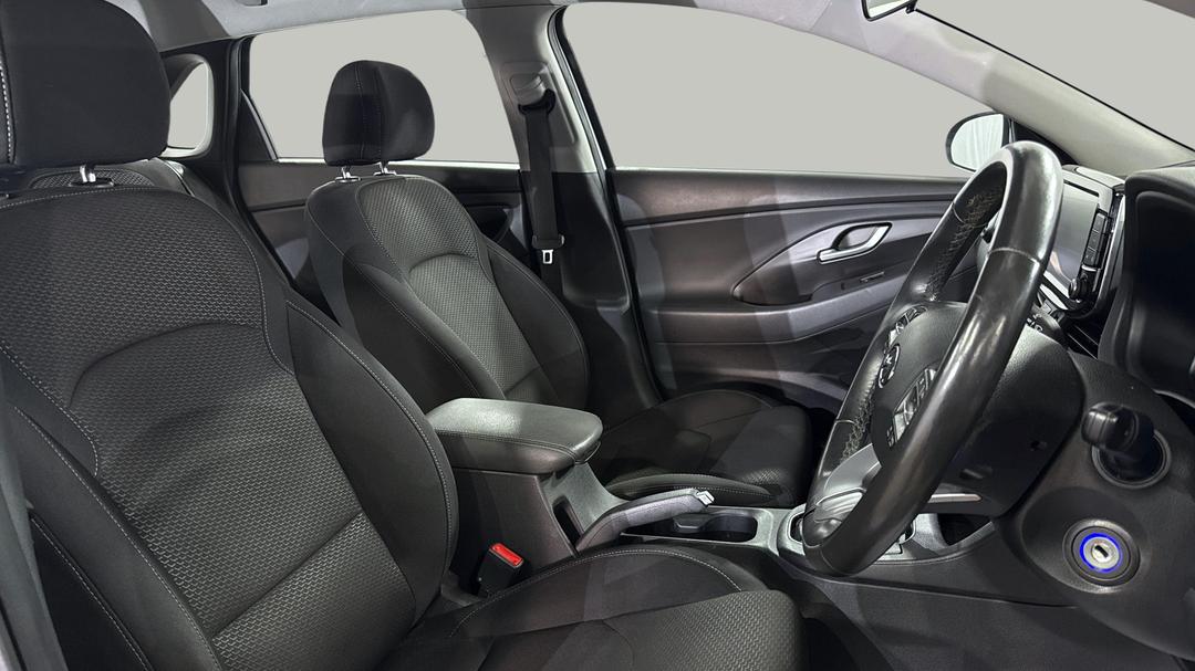 2020 Hyundai i30 Active, Automatic, 150087 km, Right Side Front Door Cabin View