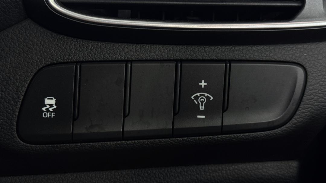 2020 Hyundai i30 Active, Automatic, 150087 km, Utility Switches/Buttons