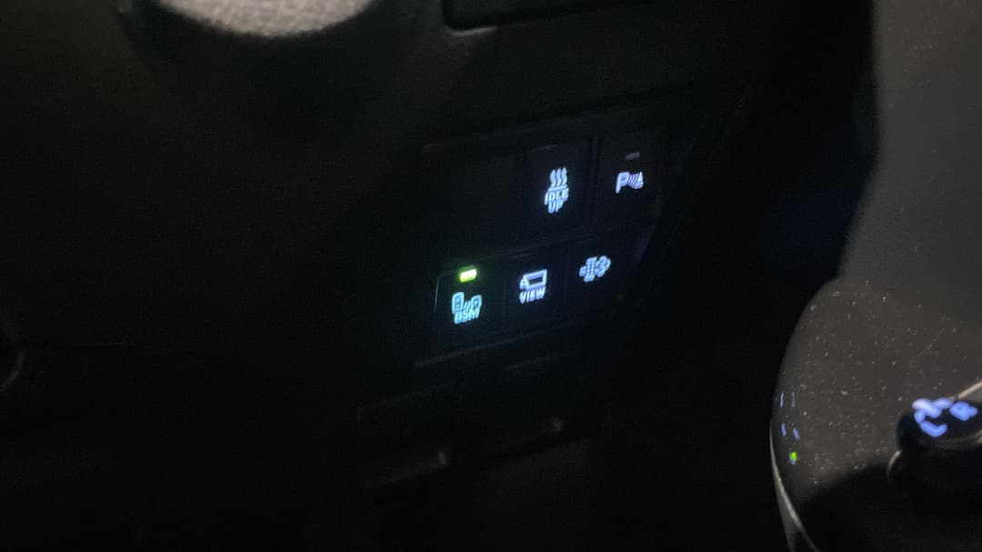 2024 Toyota Hilux Sr5 (4x4), Automatic, 27715 km, Utility Switches/Buttons