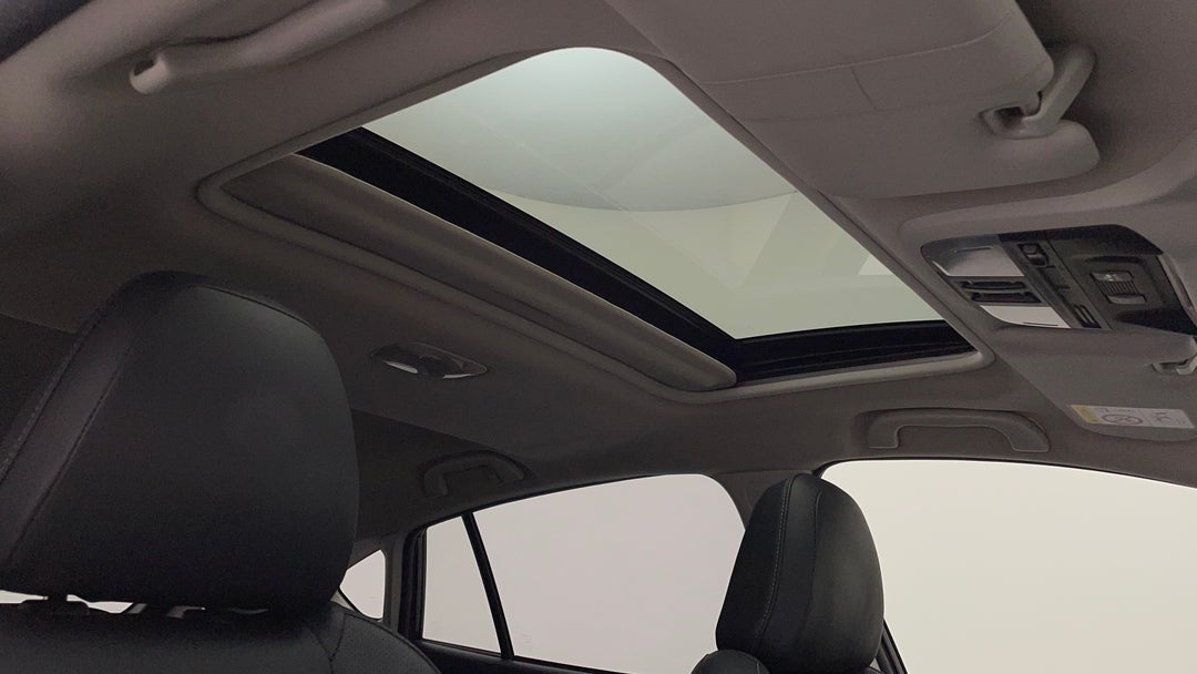 Interior Sunroof/Moonroof
