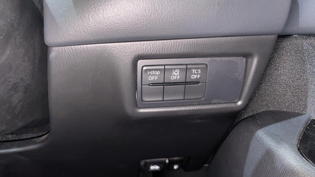 2024 Mazda CX-5 G25 Maxx Sport (FWD), Automatic, 52815 km, Utility Switches/Buttons
