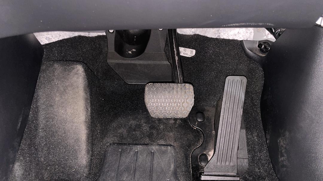2024 Mazda CX-5 G25 Maxx Sport (FWD), Automatic, 52815 km, Pedals and Footmat