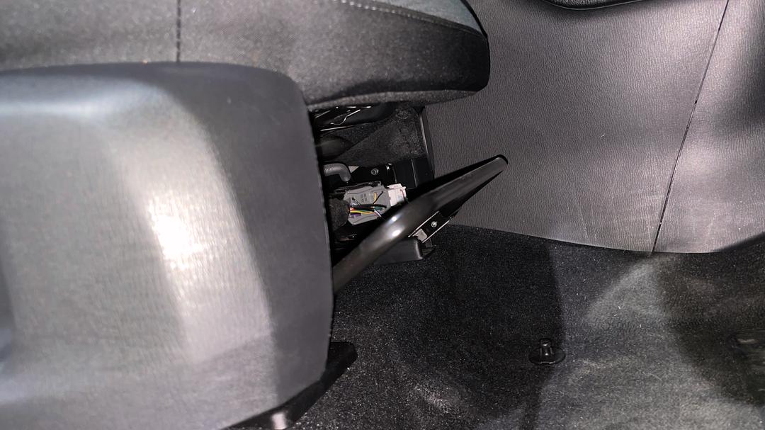 2024 Mazda CX-5 G25 Maxx Sport (FWD), Automatic, 52815 km, Drivers Side Adjustment Panel
