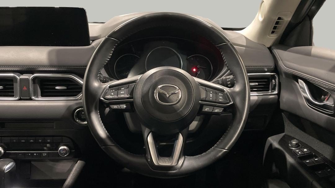 2024 Mazda CX-5 G25 Maxx Sport (FWD), Automatic, 52815 km, Steering Wheel Close-up