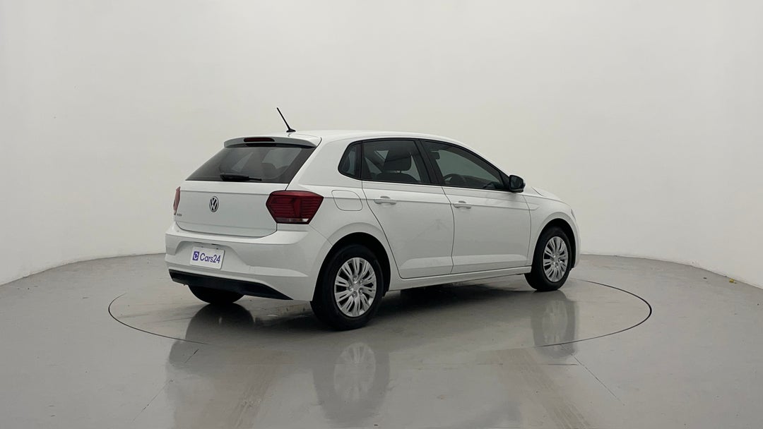 Right Back Diagonal (45- Degree) View