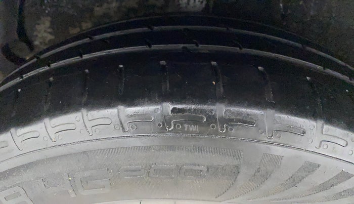 2021 Hyundai AURA S 1.2 CNG, CNG, Manual, 66,390 km, Right Rear Tyre Tread