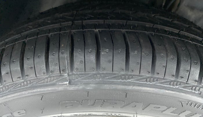 2018 Tata Tiago XZ 1.2 REVOTRON, Petrol, Manual, 50,999 km, Right Front Tyre Tread
