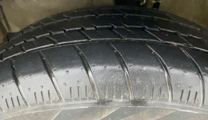 2018 Maruti Celerio ZXI AMT, Petrol, Automatic, 27,138 km, Left Front Tyre Tread