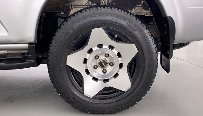 2018 Mahindra Scorpio S11, Diesel, Manual, 84,667 km, Left Rear Wheel