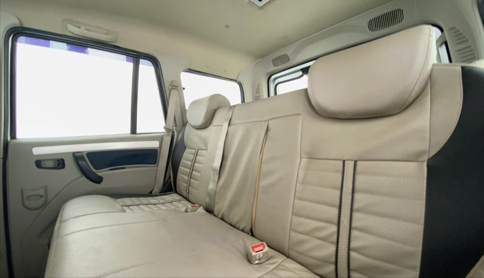 2018 Mahindra Scorpio S11, Diesel, Manual, 84,667 km, Right Side Rear Door Cabin
