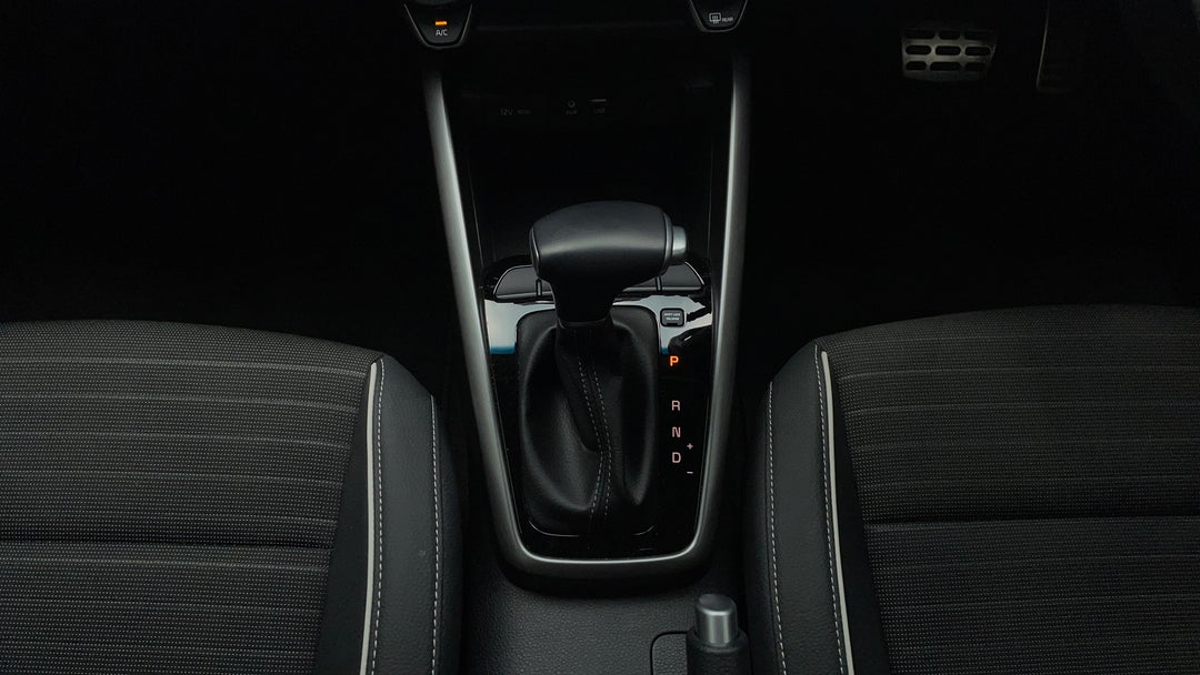 2019 Kia Rio Gt-line, Automatic, 15822 km, Gear Lever 