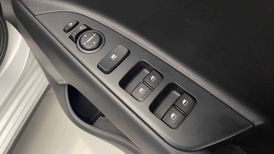2019 Kia Rio Gt-line, Automatic, 15822 km, Drivers Side Door Panel Controls