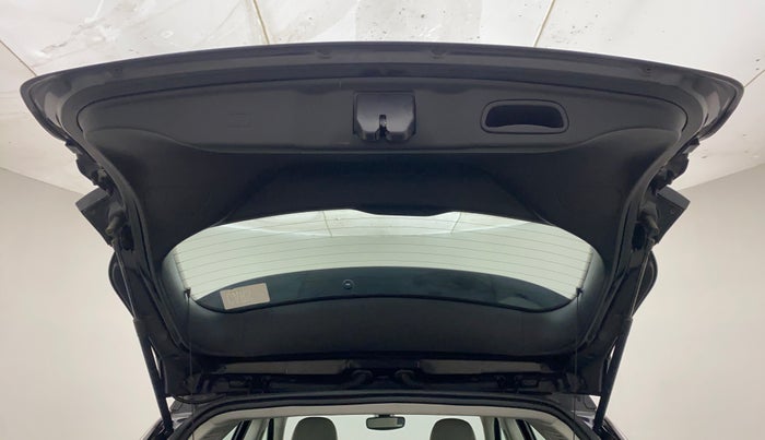 2019 Jeep Compass LIMITED PLUS PETROL AT, Petrol, Automatic, 37,628 km, Boot Door Open