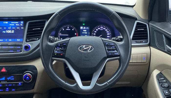 2016 Hyundai Tucson GLS 2WD AT DIESEL, Diesel, Automatic, 40,898 km, Steering Wheel Close Up