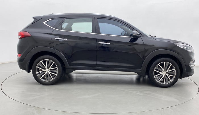2016 Hyundai Tucson GLS 2WD AT DIESEL, Diesel, Automatic, 40,898 km, Right Side View