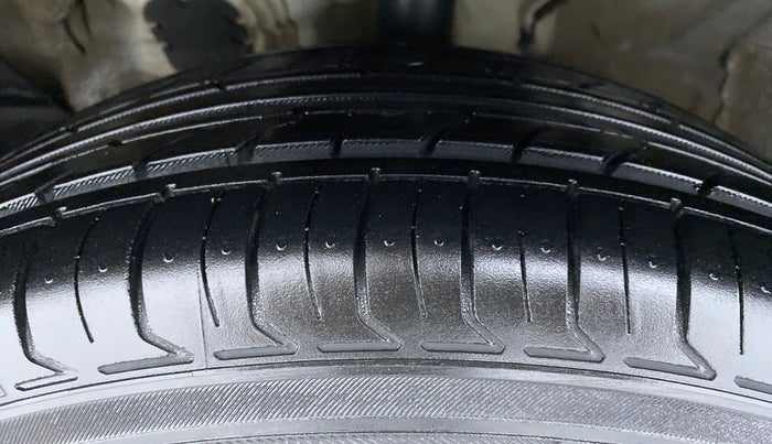 2020 KIA SELTOS HTK PLUS 1.5 DIESEL, Diesel, Manual, 49,148 km, Left Front Tyre Tread