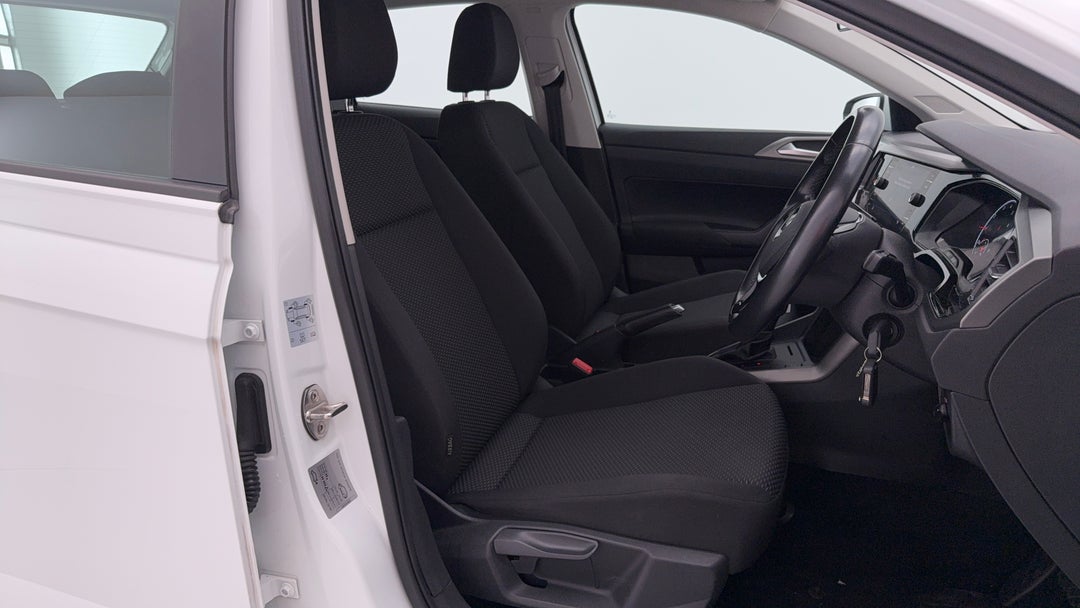 2019 Volkswagen Polo 70tsi Trendline, Automatic, 66731 km, Right Side Front Door Cabin View