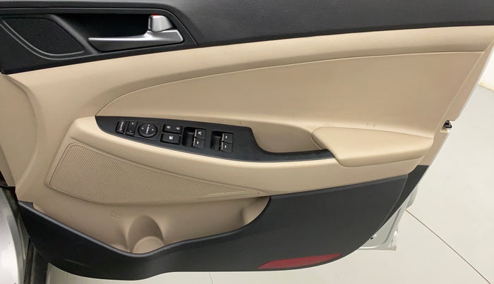 2017 Hyundai Tucson GLS 2WD AT DIESEL, Diesel, Automatic, 41,602 km, Driver Side Door Panels Control
