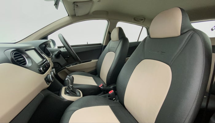 2017 Hyundai Grand i10 SPORTZ (O) 1.2 AT VTVT, Petrol, Automatic, 65,281 km, Right Side Front Door Cabin