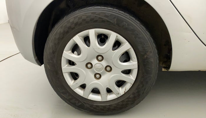 2012 Hyundai i20 MAGNA (O) 1.2, Petrol, Manual, 44,111 km, Right Rear Wheel