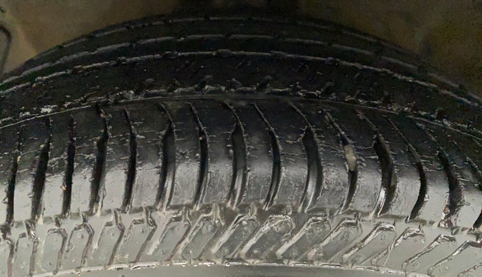 2012 Hyundai i20 MAGNA (O) 1.2, Petrol, Manual, 44,111 km, Left Rear Tyre Tread